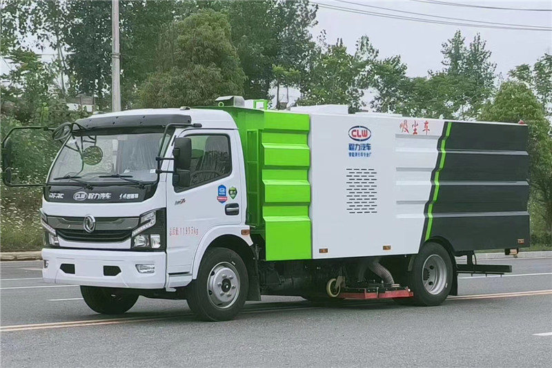 國六東風大多利卡8噸（1.5水6塵）吸塵車